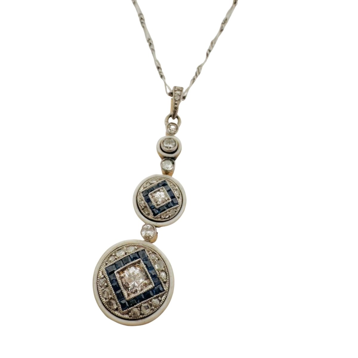 Pendentif en or jaune, saphirs, émail et diamants - Castafiore