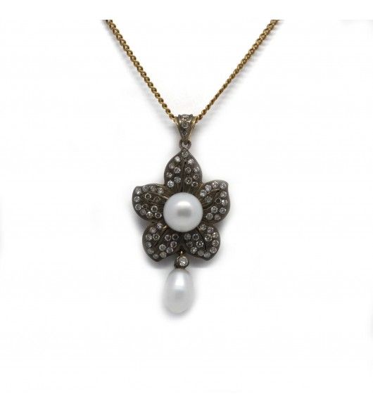 Pendentif fleur en or jaune, diamants et perles - Castafiore