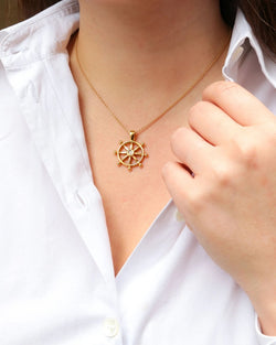 Pendentif roue de bateau en or jaune et diamant - Castafiore