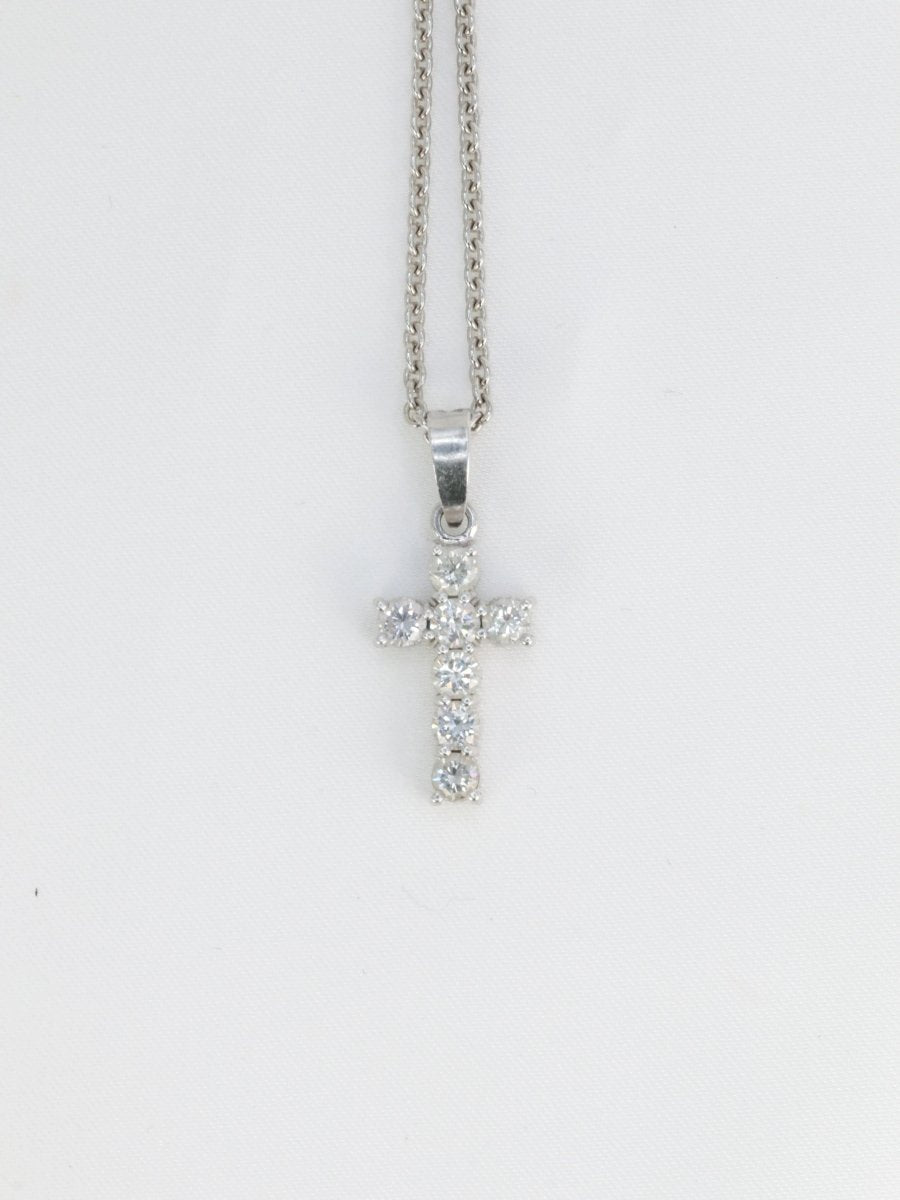 Pendentif vintage croix en or blanc et diamants - Castafiore