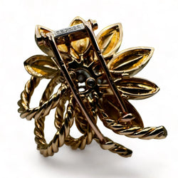 REGNER Broche - clip fleur en or et platine serti de diamants. - Castafiore