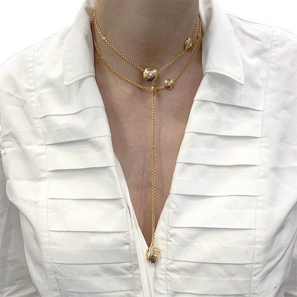 Sautoir transformable Chanel, “Les Infinis de Camélia”, en or rose, diamants. - Castafiore
