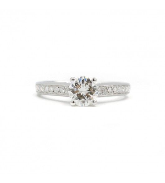 Solitaire accompagné - Diamant de 0.72 carat - Castafiore