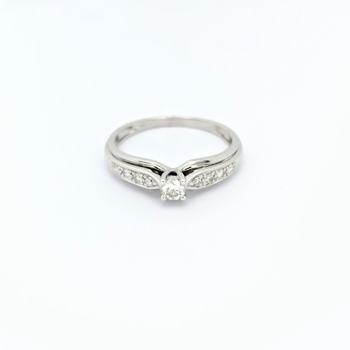 Solitaire or blanc et diamants - Castafiore