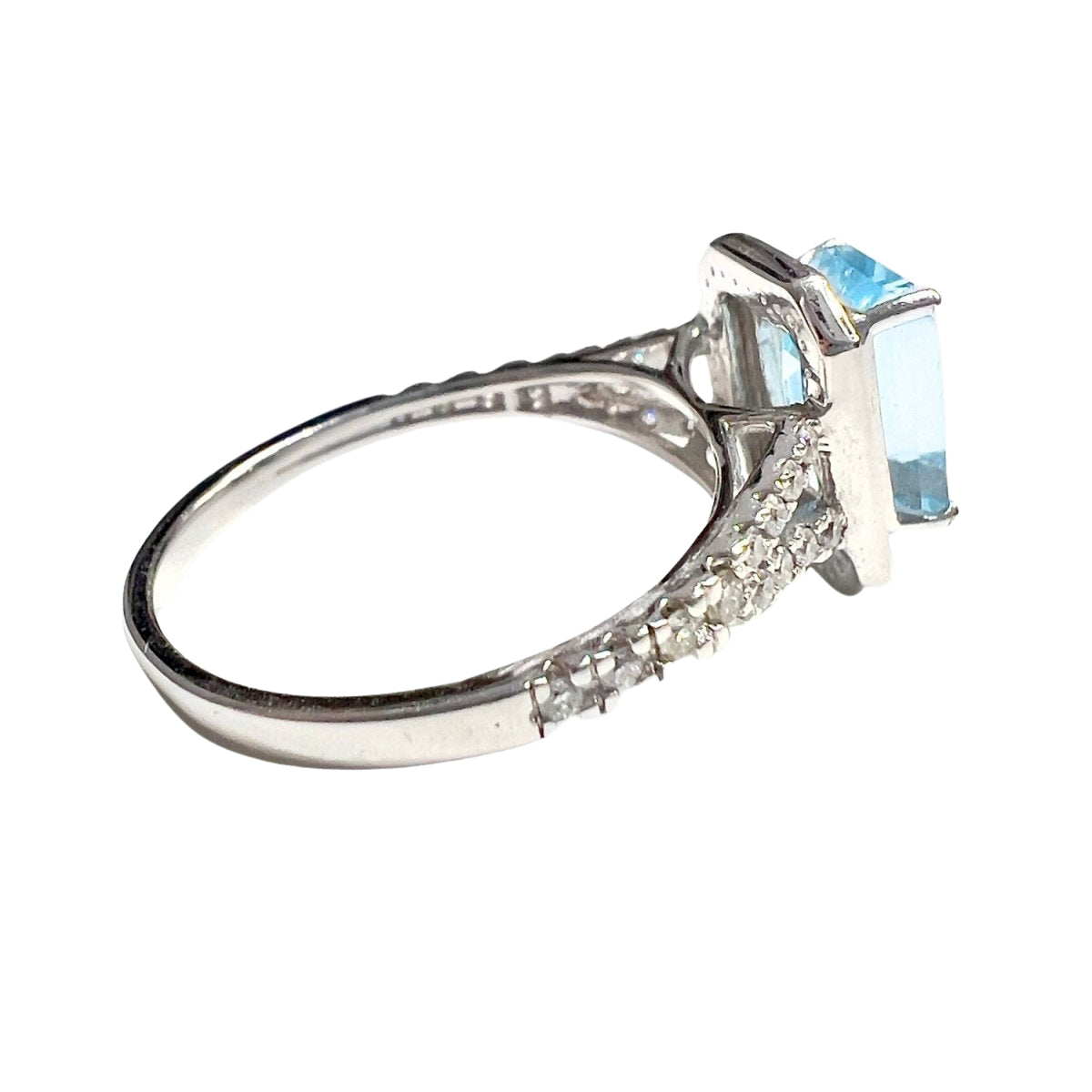 SORTIJA DISEÑO CONTEMPORANEO SIGLO XX de ORO 18 kts con DIAMANTES y AGUAMARINA - Castafiore